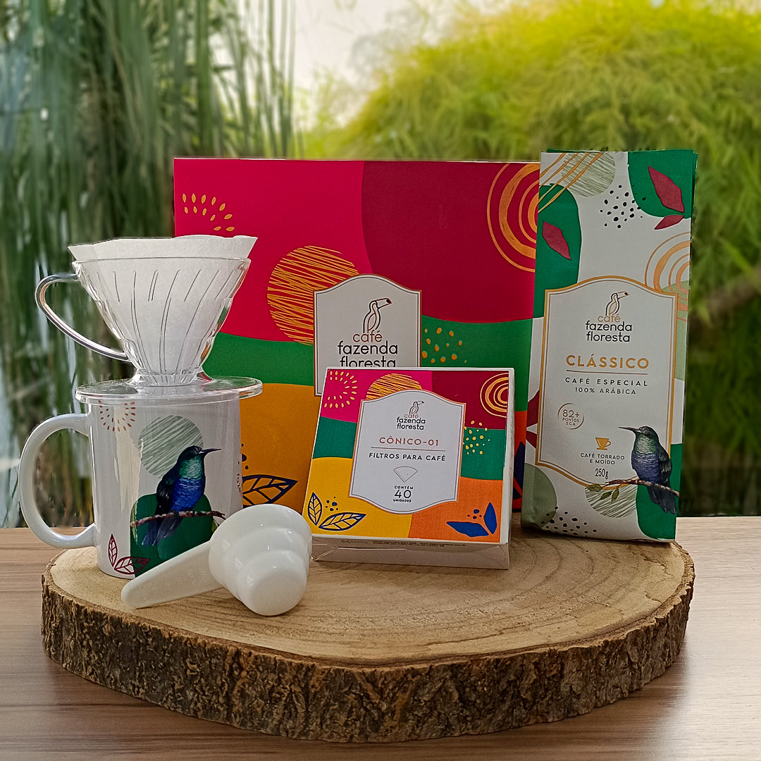 KIT Barista Clássico (Café Moído 250g/Caneca Beija-flor/Filtro de papel/Porta filtro)