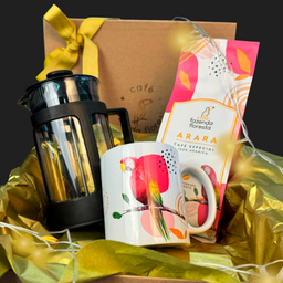 KIT Natal Prensa francesa + café especial em grãos 250g + caneca 325ml